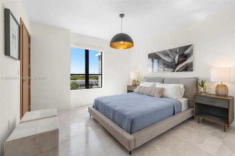 Apartamento en alquiler en Coral Gables, Florida, 2 dormitorios, 156.35 m2 № 2282304 - foto 27