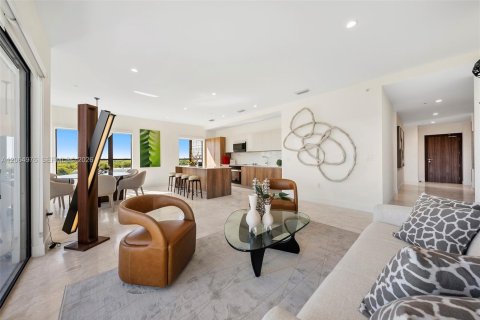 Apartamento en alquiler en Coral Gables, Florida, 2 dormitorios, 156.35 m2 № 2282304 - foto 6