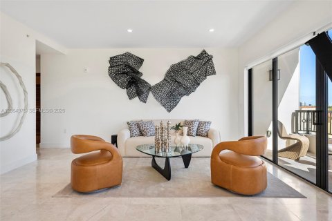Apartamento en alquiler en Coral Gables, Florida, 2 dormitorios, 156.35 m2 № 2282304 - foto 7