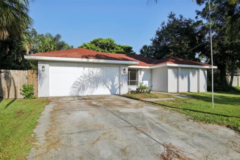 Casa en venta en North Port, Florida, 2 dormitorios, 109.44 m2 № 1894743 - foto 4