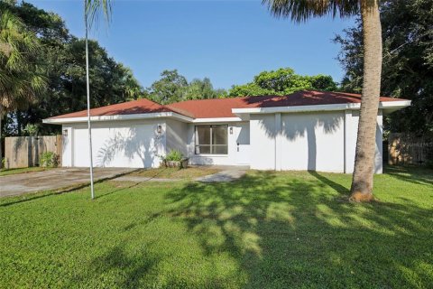Casa en venta en North Port, Florida, 2 dormitorios, 109.44 m2 № 1894743 - foto 3