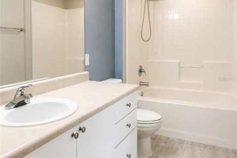 Copropriété à vendre à Orlando, Floride: 3 chambres, 153.38 m2 № 2355939 - photo 16