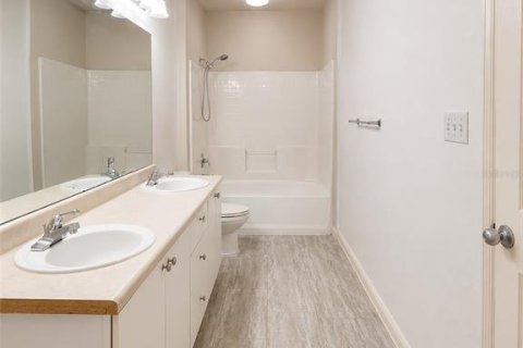 Copropriété à vendre à Orlando, Floride: 3 chambres, 153.38 m2 № 2355939 - photo 10
