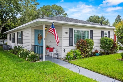 House in Lakeland, Florida 2 bedrooms, 125.42 sq.m. № 1904219 - photo 1