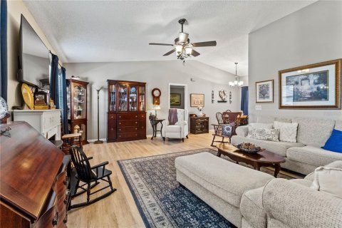 House in Lakeland, Florida 2 bedrooms, 125.42 sq.m. № 1904219 - photo 5