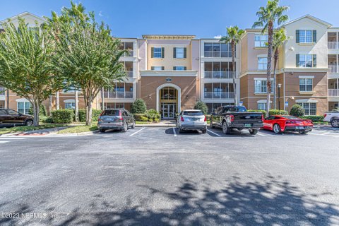 Condominio en venta en Jacksonville, Florida, 2 dormitorios, 197.79 m2 № 801287 - foto 1
