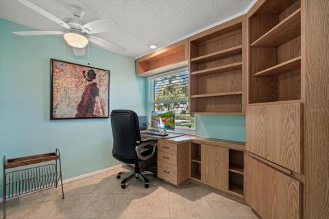 Copropriété à vendre à Sarasota, Floride: 3 chambres, 164.25 m2 № 1802126 - photo 28