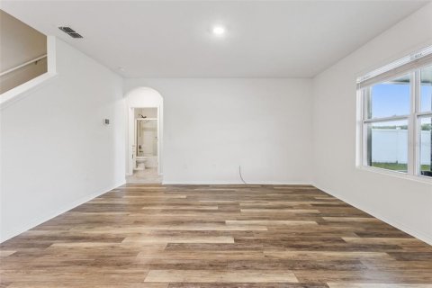 Villa ou maison à vendre à Leesburg, Floride: 6 chambres, 248.42 m2 № 2325065 - photo 12