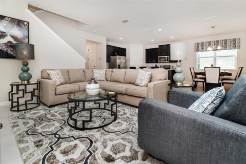 Casa en venta en Kissimmee, Florida, 4 dormitorios, 229.65 m2 № 1657413 - foto 3