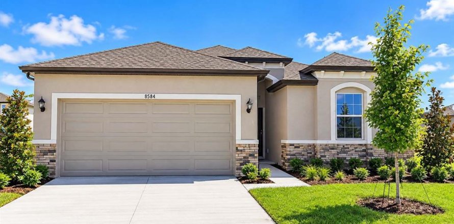 Villa ou maison à Brooksville, Floride 4 chambres, 176.05 m2 № 2418421