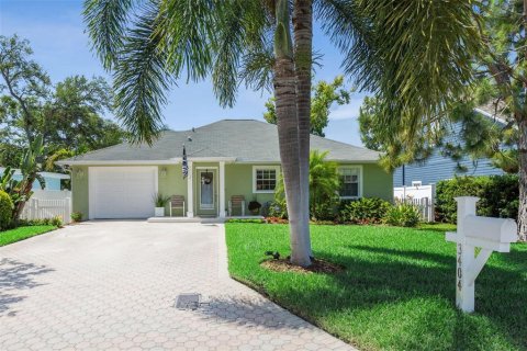 House in Tampa, Florida 3 bedrooms, 164.81 sq.m. № 1723411 - photo 2