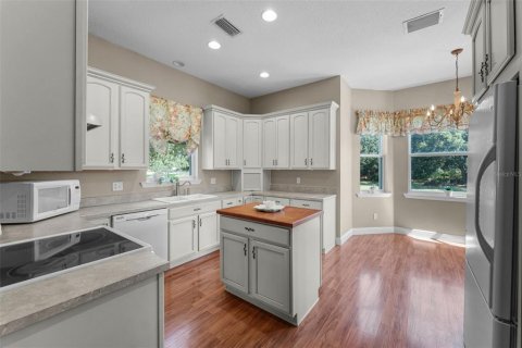 Casa en venta en Orlando, Florida, 5 dormitorios, 334.36 m2 № 1899938 - foto 10
