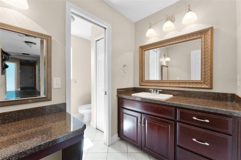 Casa en venta en Orlando, Florida, 5 dormitorios, 334.36 m2 № 1899938 - foto 17