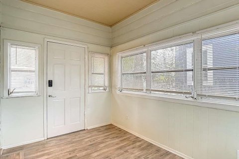 Villa ou maison à vendre à Tampa, Floride: 2 chambres, 78.04 m2 № 2236195 - photo 6