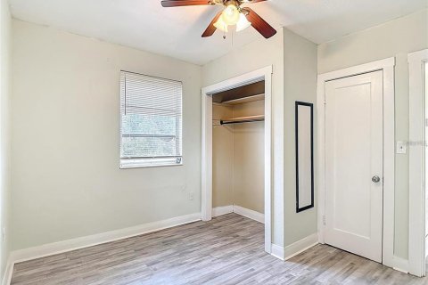 Villa ou maison à vendre à Tampa, Floride: 2 chambres, 78.04 m2 № 2236195 - photo 18