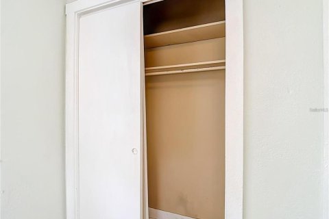 Villa ou maison à vendre à Tampa, Floride: 2 chambres, 78.04 m2 № 2236195 - photo 16