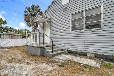 Villa ou maison à vendre à Tampa, Floride: 2 chambres, 78.04 m2 № 2236195 - photo 24
