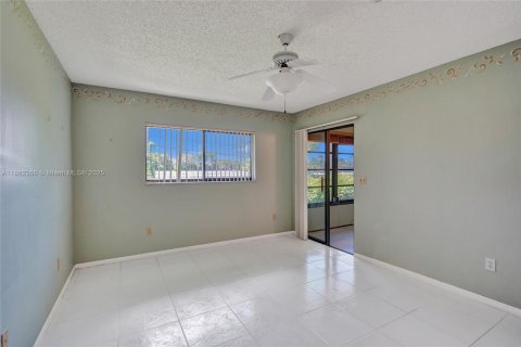 Condo in Delray Beach, Florida, 2 bedrooms  № 1890807 - photo 22