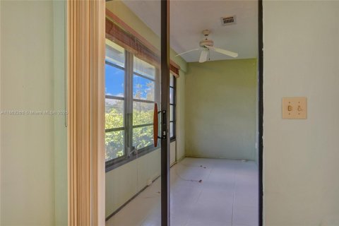 Condo in Delray Beach, Florida, 2 bedrooms  № 1890807 - photo 25