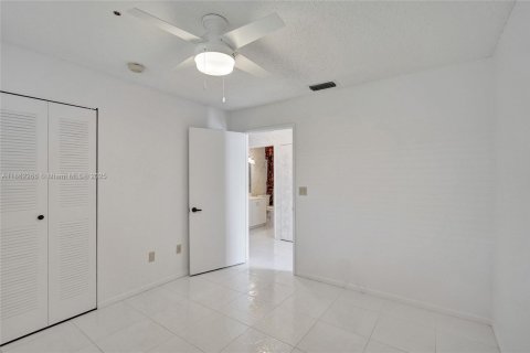Condo in Delray Beach, Florida, 2 bedrooms  № 1890807 - photo 17