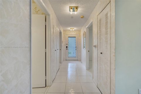 Condo in Delray Beach, Florida, 2 bedrooms  № 1890807 - photo 5