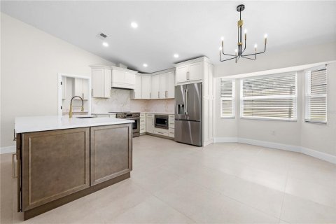 Casa en venta en Brooksville, Florida, 2 dormitorios, 139.35 m2 № 2167372 - foto 4