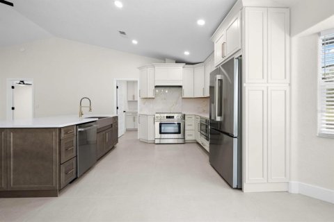 Casa en venta en Brooksville, Florida, 2 dormitorios, 139.35 m2 № 2167372 - foto 5