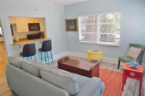 Commercial property in Clearwater, Florida 3 bedrooms, 171.59 sq.m. № 2207592 - photo 15