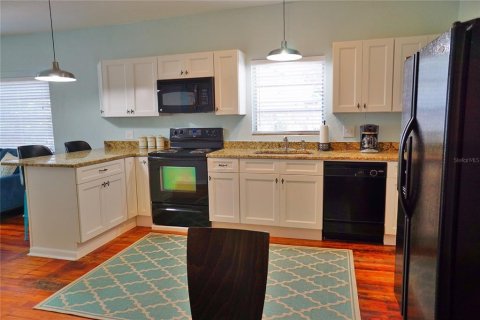 Commercial property in Clearwater, Florida 3 bedrooms, 171.59 sq.m. № 2207592 - photo 6