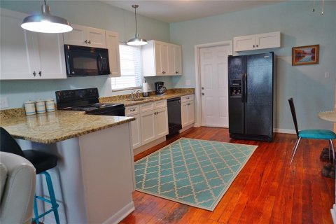 Commercial property in Clearwater, Florida 3 bedrooms, 171.59 sq.m. № 2207592 - photo 5