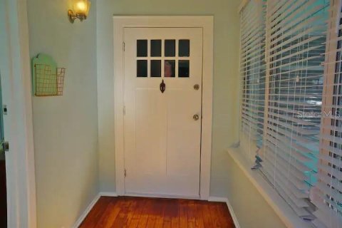 Commercial property in Clearwater, Florida 3 bedrooms, 171.59 sq.m. № 2207592 - photo 2