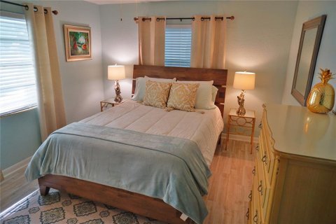 Commercial property in Clearwater, Florida 3 bedrooms, 171.59 sq.m. № 2207592 - photo 10