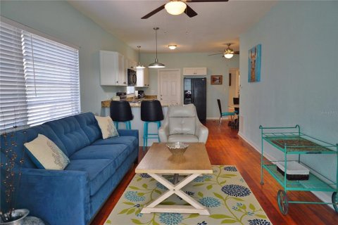 Commercial property in Clearwater, Florida 3 bedrooms, 171.59 sq.m. № 2207592 - photo 4