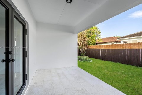 House in Cutler Bay, Florida 4 bedrooms, 194.63 sq.m. № 1781843 - photo 29