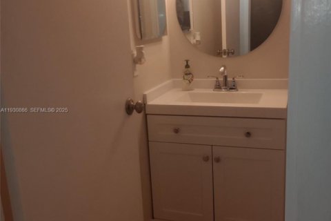 Снять в аренду кондоминиум в Холливуд, Флорида 1 спальня, 60.39м2, № 1989703 - фото 8