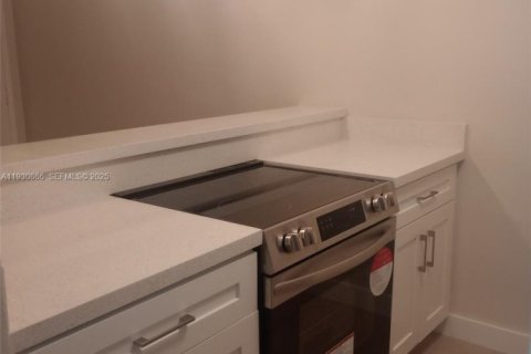 Снять в аренду кондоминиум в Холливуд, Флорида 1 спальня, 60.39м2, № 1989703 - фото 4