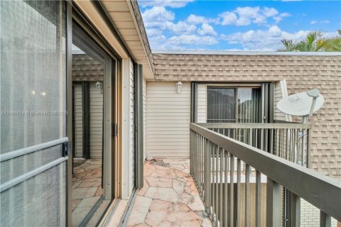 Condominio en venta en North Lauderdale, Florida, 2 dormitorios, 142.14 m2 № 1596428 - foto 3