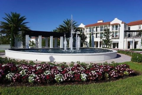 Снять в аренду коммерческую недвижимость в Майами, Флорида 179.3м2, № 1951030 - фото 2