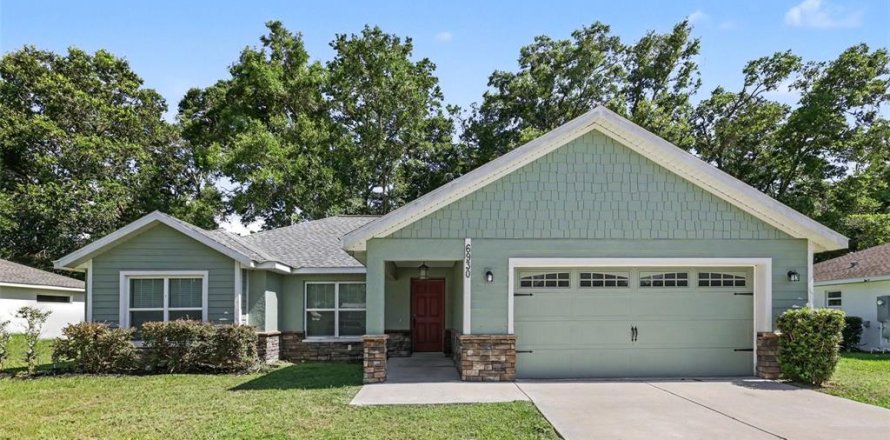 Casa en Ocala, Florida 3 dormitorios, 158.86 m2 № 2156616
