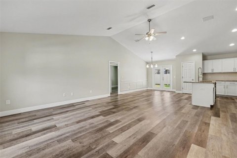 Casa en venta en Ocala, Florida, 3 dormitorios, 158.86 m2 № 2156616 - foto 4