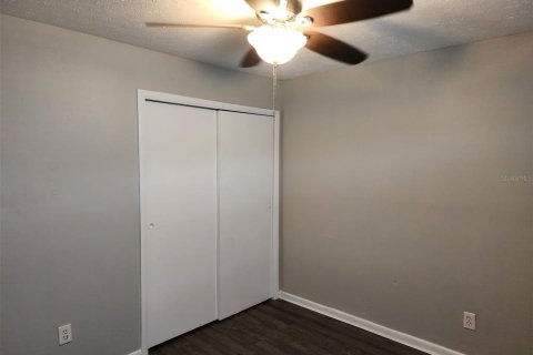 House in Thonotosassa, Florida 2 bedrooms, 73.76 sq.m. № 1903265 - photo 9
