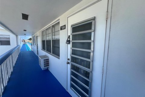 Copropriété à vendre à Deerfield Beach, Floride: 1 chambre, 54.35 m2 № 2147191 - photo 14