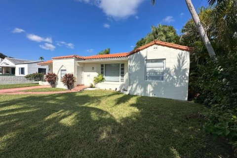 Casa en venta en Miami Shores, Florida, 2 dormitorios, 168.52 m2 № 1970751 - foto 2