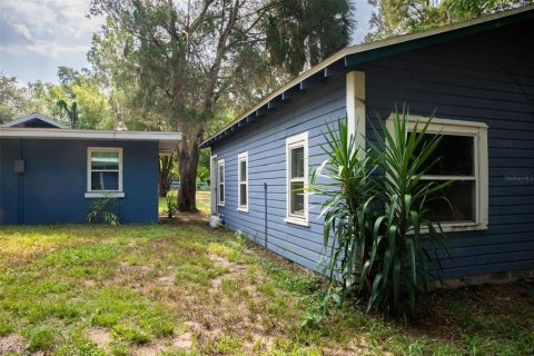 House in Eustis, Florida 2 bedrooms, 69.31 sq.m. № 2208497 - photo 8