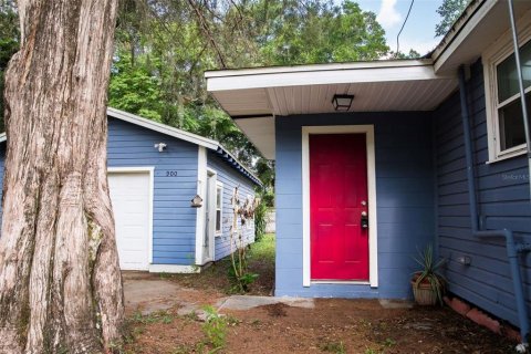 House in Eustis, Florida 2 bedrooms, 69.31 sq.m. № 2208497 - photo 2