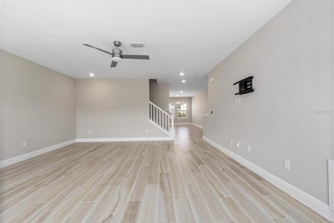Townhouse in Tampa, Florida 4 bedrooms, 234.49 sq.m. № 2238546 - photo 28