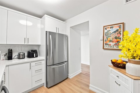 Купить кондоминиум в Авентура, Флорида 2 спальни, 100.24м2, № 2244058 - фото 4