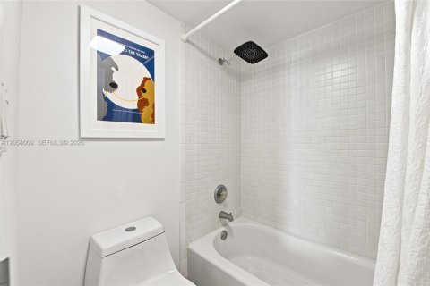 Купить кондоминиум в Авентура, Флорида 2 спальни, 100.24м2, № 2244058 - фото 14