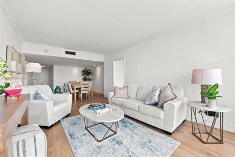 Купить кондоминиум в Авентура, Флорида 2 спальни, 100.24м2, № 2244058 - фото 3