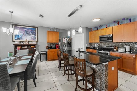 House in Davenport, Florida 4 bedrooms, 171.03 sq.m. № 1884569 - photo 8